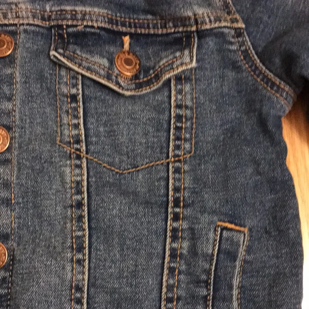 Old Navy Jean Jacket size L